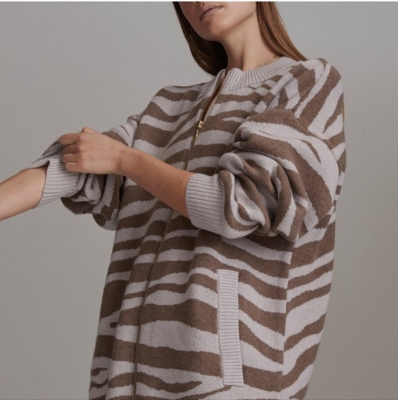 New‎ Varley Anthropologie zip up zebra striped cardigan sweater - Picture 3 of 16